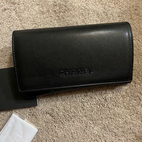 Chanel Sunglass - Picture 5 of 6